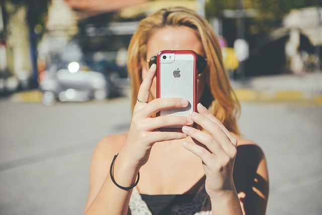 21. Telefonun: Telefon Ekranında İzlenmesi Gereken Filmler ve Diziler 21. Telefonun: Telefon Ekranında İzlenmesi Gereken Filmler ve Diziler