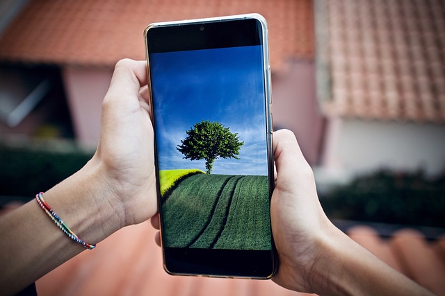 46. Telefonun ile Akıllı Telefonlarda Sosyal Sorumluluk Projeleri 46. Telefonun ile Akıllı Telefonlarda Sosyal Sorumluluk Projeleri
